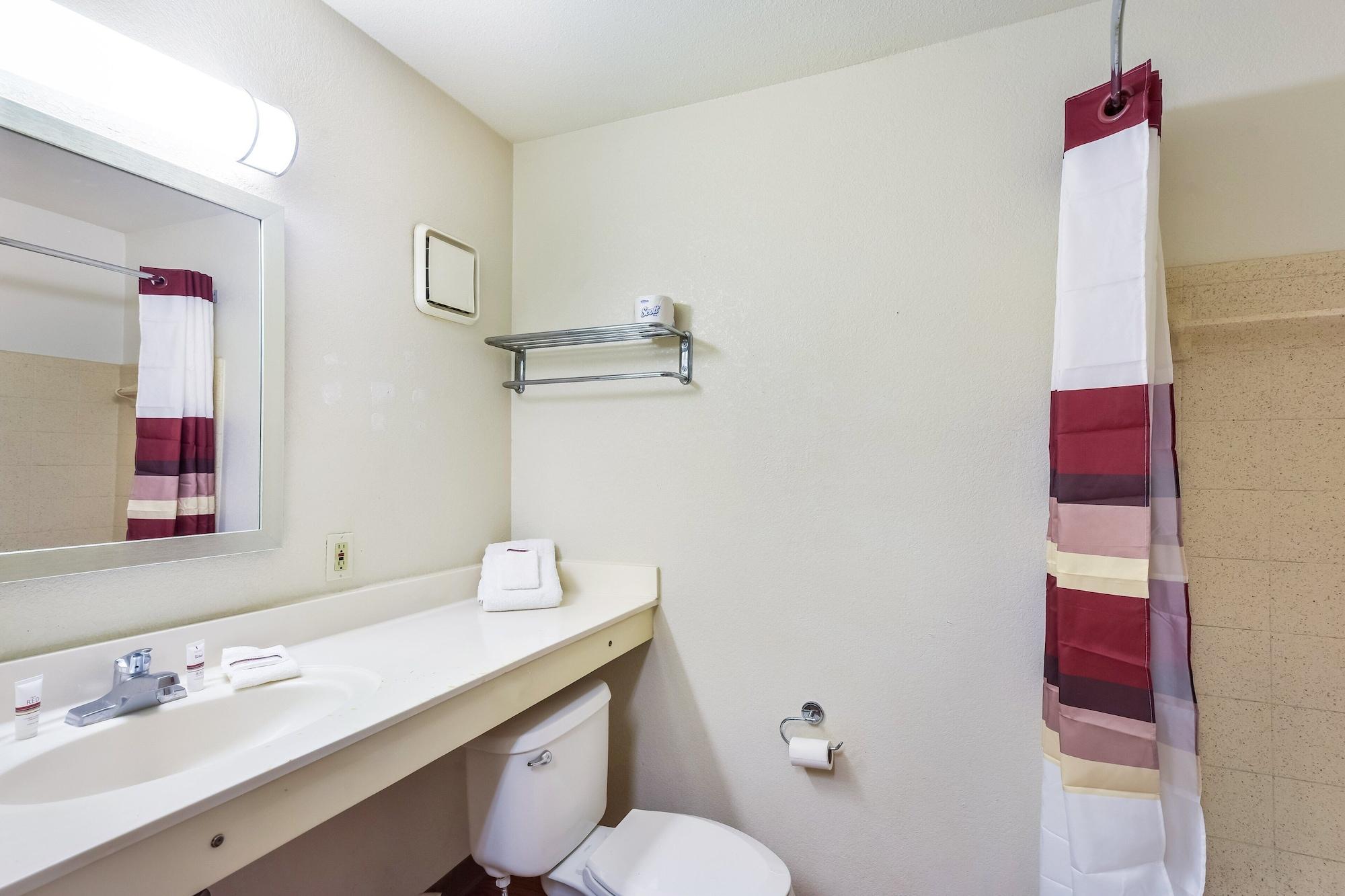 Hometowne Studios By Red Roof Dallas - North Addison - Tollway מראה חיצוני תמונה