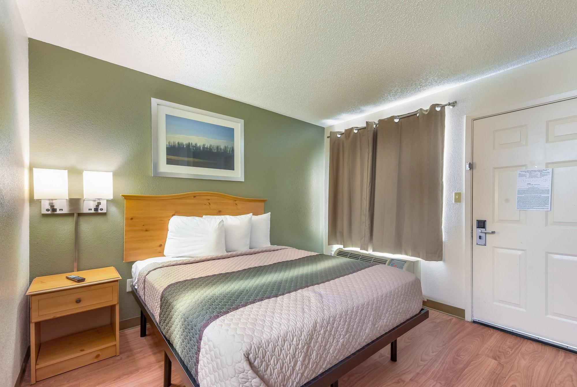 Hometowne Studios By Red Roof Dallas - North Addison - Tollway מראה חיצוני תמונה