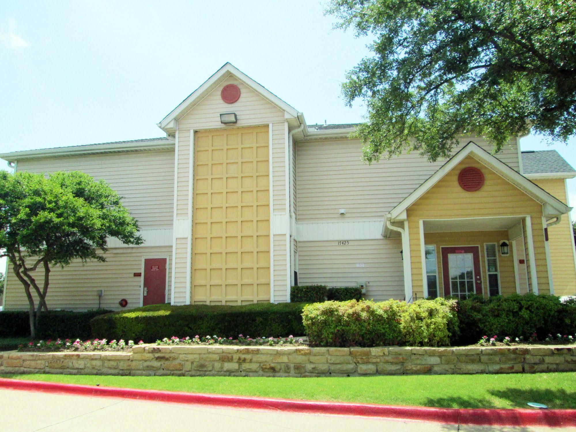 Hometowne Studios By Red Roof Dallas - North Addison - Tollway מראה חיצוני תמונה
